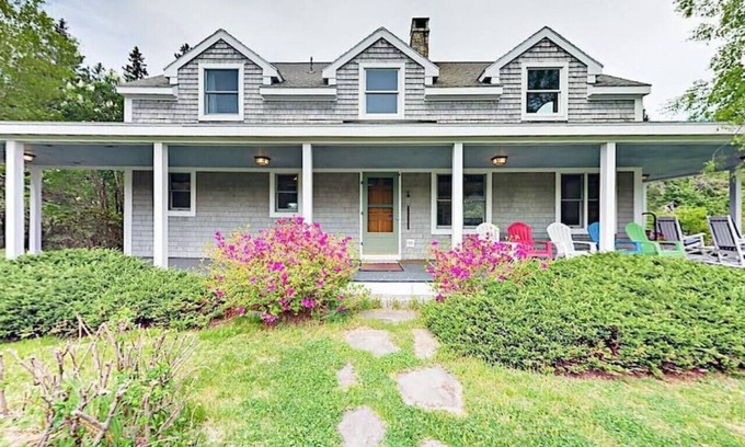 Mount Desert House | Stunning Post Beam Farmhouse on 34 Private Acres