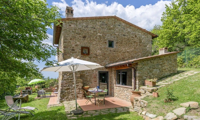Greve in Chianti Villa | Stunning private villa for 7 guests with WIFI, A/C, TV, patio and panoramic view