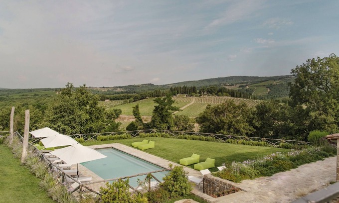 Radda in Chianti Villa | Stunning private villa with private pool, WIFI, A/C and parking, close to Greve In Chianti