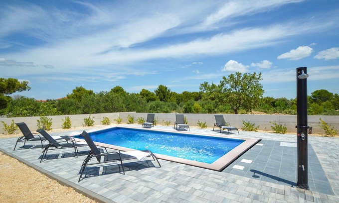Drage House | Stunning private villa for 12 people with hot tub, WIFI, private pool, A/C, TV, terrace and park.