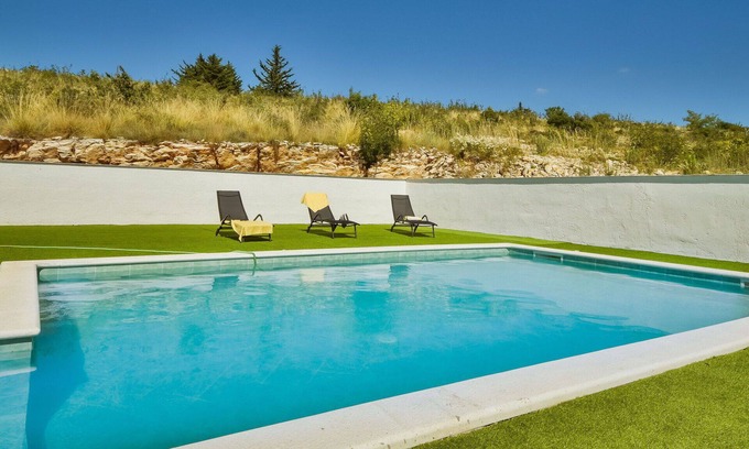 Benkovac House | Stunning private villa with A/C, WIFI, private pool, TV, terrace, panoramic view and parking