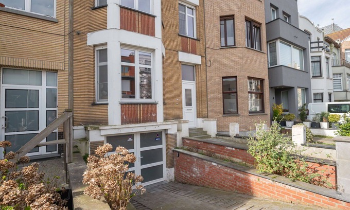 Blankenberge House | Stunning private villa for 8 guests with WIFI, TV and terrace