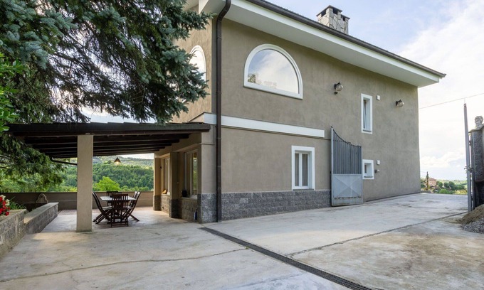 Casalborgone House | Stunning private villa for 6 people with WIFI, A/C, TV, patio and panoramic view