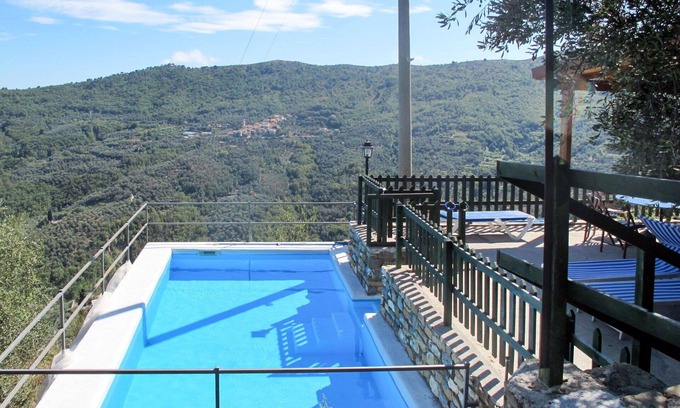 Pietrabruna House | Stunning private villa with WIFI, private pool, TV, terrace, pets allowed, panoramic view, parking