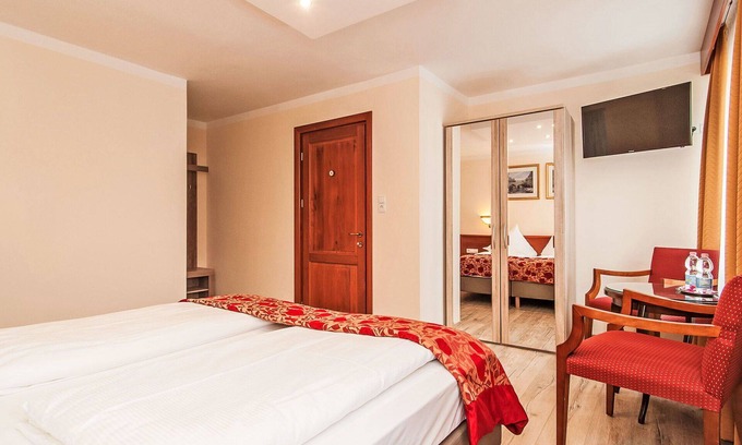 Achenkirch House | Stunning private villa for 36 guests with WIFI, TV, terrace and parking