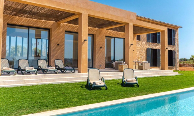 Sencelles Villa | Stunning private villa for 8 guests with A/C, private pool, WIFI, TV, patio and panoramic view
