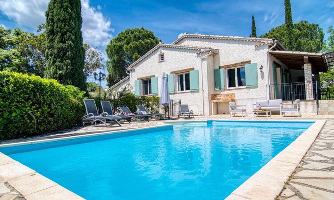 Carces House | Stunning private villa for 6 guests with private pool, WIFI, TV, terrace and panoramic view