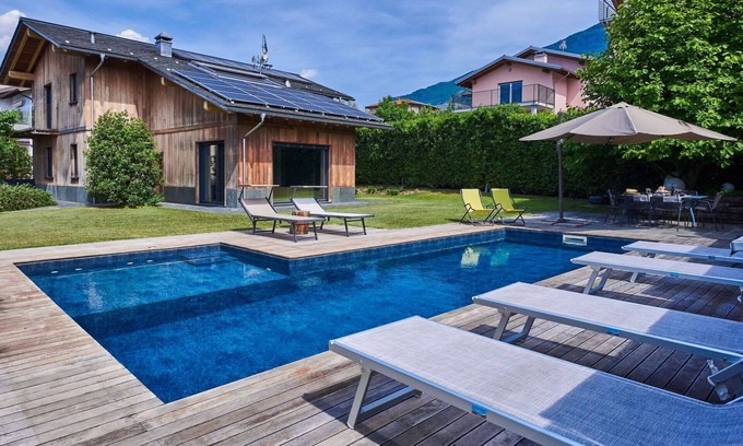 Colico Piano Villa | Stunning private villa with WIFI, private pool, A/C, hot tub, TV, patio, pets allowed and parking
