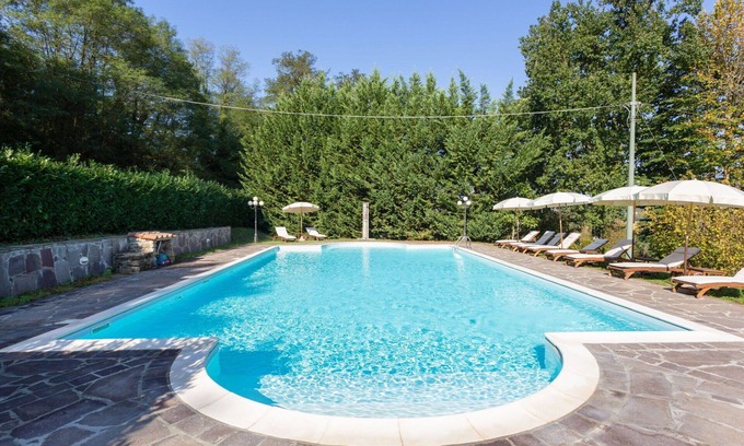 Vicchio Villa | Stunning private villa for 20 people with WIFI, private pool, sauna, TV, patio and panoramic view