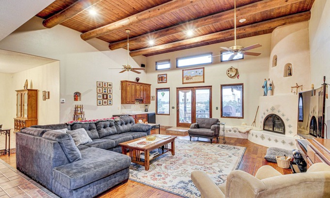 Rio Rancho House | Stunning Sandia Mtn Views: Rio Rancho Retreat