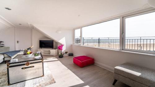 Gorleston-on-Sea House | Stunning Sea View Penthouse – 2 Bedroom – 2 Bathroom