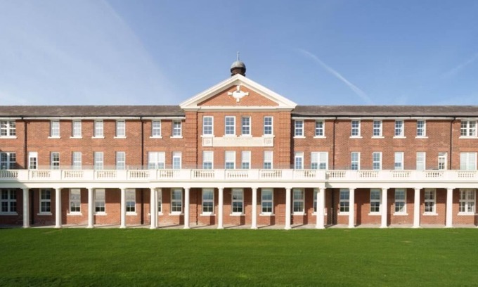 Gosport Apartment | Stunning Sea View Luxury Apartment