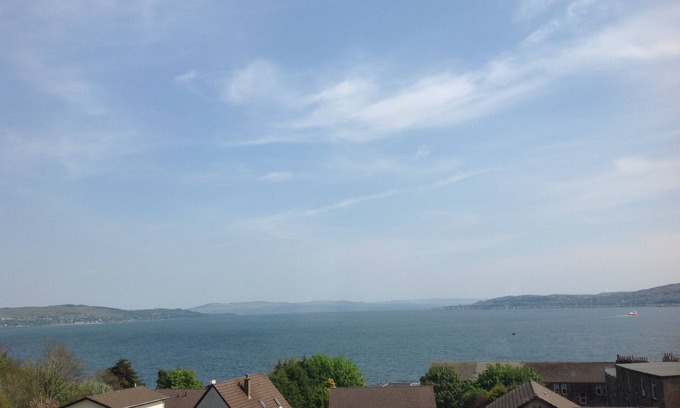 Kilmun Apartment | Stunning sea views in the beautiful village of Kirn Dunoon Argyle Scotland.