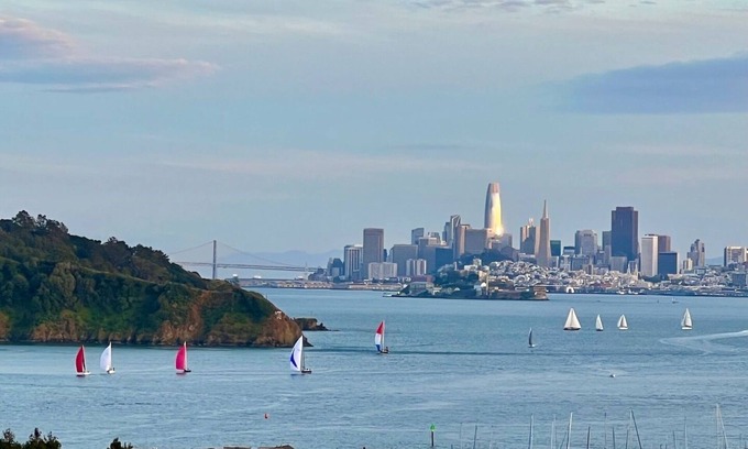 Belvedere Tiburon Condo | Stunning SF Views From Cozy 1-Bedroom Pied-A-Terre