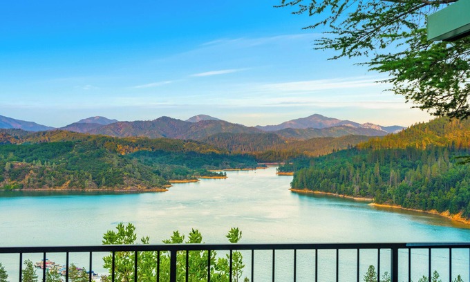 Lakehead Villa | Stunning Shasta Lake Views: Elegant 4BR Home with Decks & Game Room