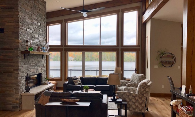 Trent Lakes Cottage | Stunning timberframe lakehouse with gourmet kitchen