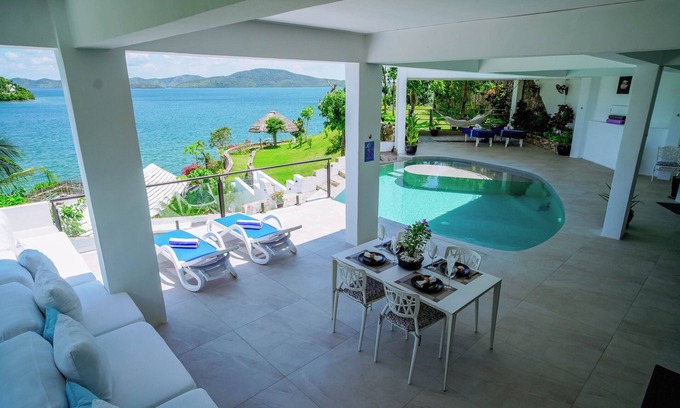 Busuanga Villa | Stunning unique 220sm 1BR 2 BA private Villa Suite epic Ocean views & great food