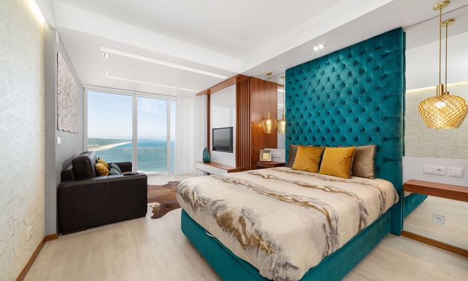 Nazare Apartment | Stunning View Apartment - Adults Only