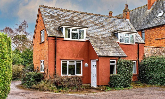 Wellington House | Stunning villa for 4 people with WIFI and pets allowed