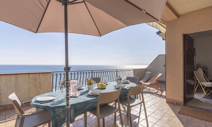 Marina di Andora Villa | Stunning villa for 9 people with WIFI, terrace and pets allowed