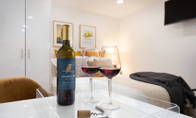 Olivais Apartment | Stupendo Airport Studio 2