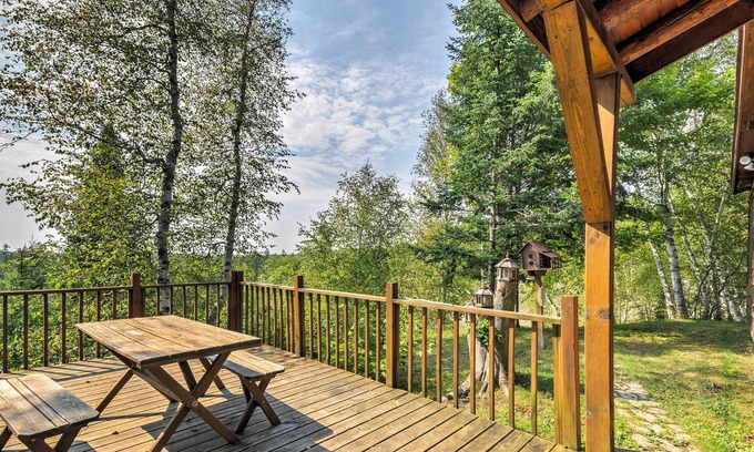 Steuben Cabin | 'Stutts Creek Retreat' - Quaint Cabin w/ Fire Pit!