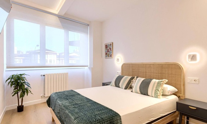 Bilbao City Centre Apartment | Style and Comfort next to the Hospital and Central Bus Station