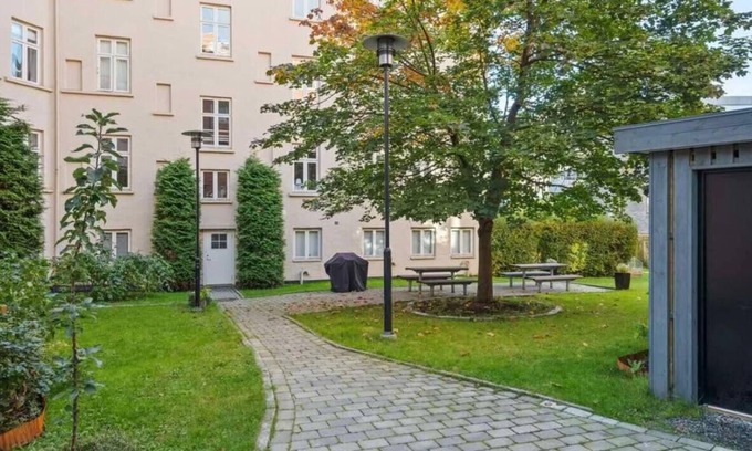 Skoyen Apartment | Stylish 1-bedroom Oslo apartment