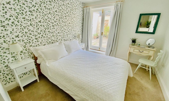Kingsbridge Apartment | Stylish 1BR apartment near Salcombe & beaches