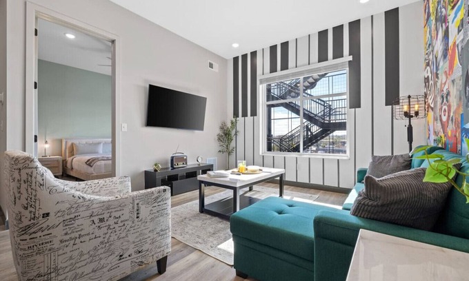 South Nashville Apartment | Stylish 1BR Apt - 8min to Downtown Nashville!