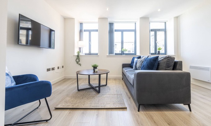 Bradford Apartment | Stylish 2 bed Apt near City Park Bradford
