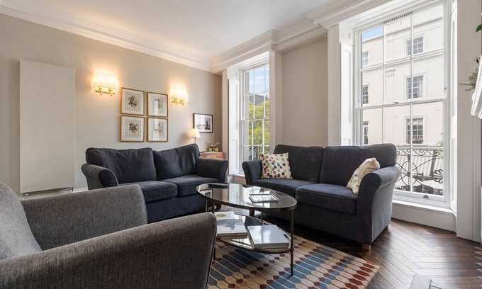 Belgravia Apartment | Stylish 2 bed Belgravia flat in Elizabeth Street