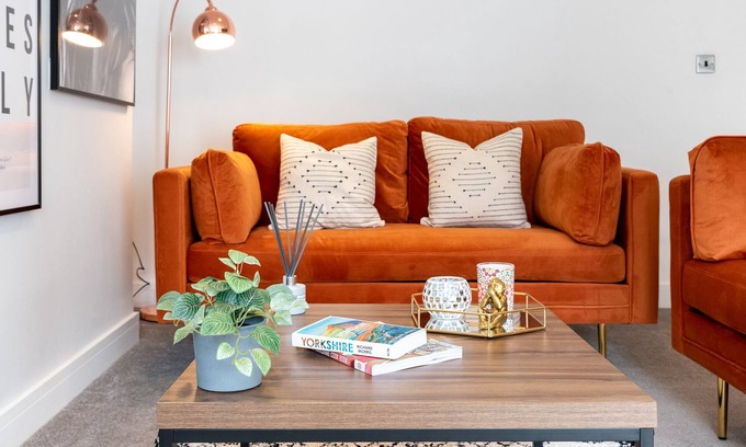 Harrogate Apartment | Stylish 2 bed town centre apartment with private parking