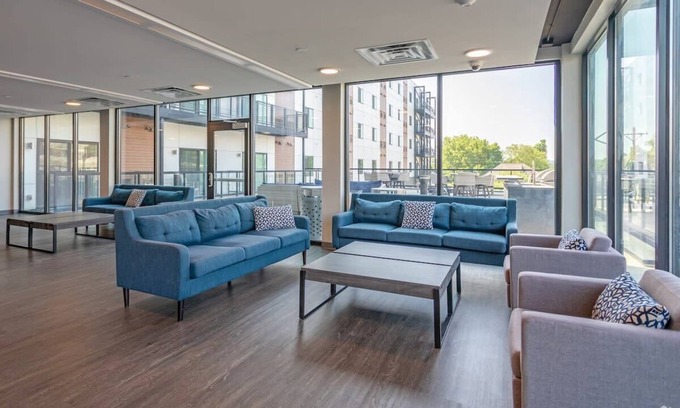 Historic Southwest Apartment | Stylish 2 Bedroom Apartment - Close to Mayo Clinic, Free Parking!