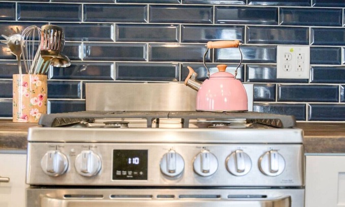 Rolla House | Stylish 2Bdrm Bungalow | Walkable + Well Equipped