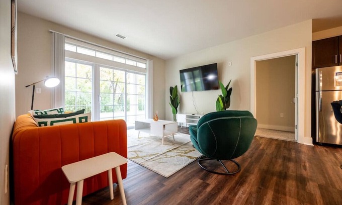 Indianapolis Apartment | Stylish 2BR Keystone