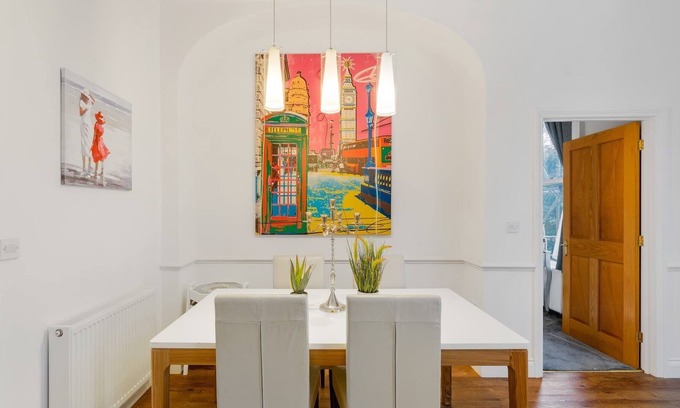 Plymouth Apartment | Stylish Apartment w/ Private Parking, Plymouth