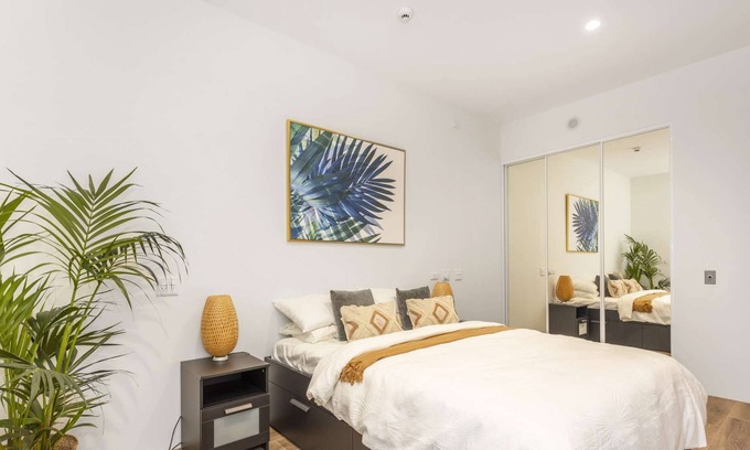 Leederville Apartment | Stylish boutique apartment with huge balcony. Free WIFI & Nespresso machine