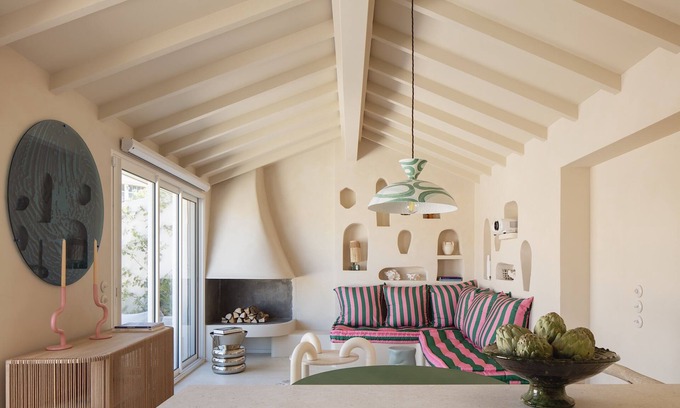 8th Arrondissement House | Stylish cabanon in Les Goudes with a view on the sea