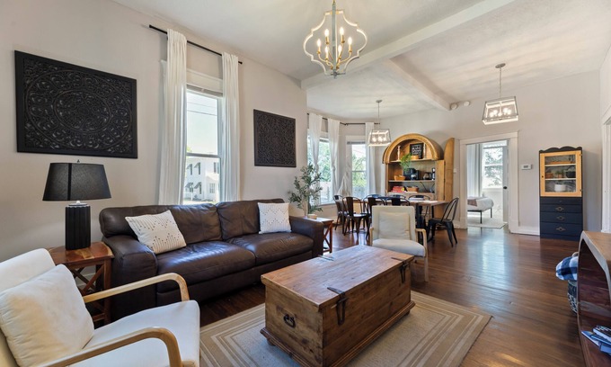 Benson House | Stylish, comfortable centrally located home! TVs in every room, cable