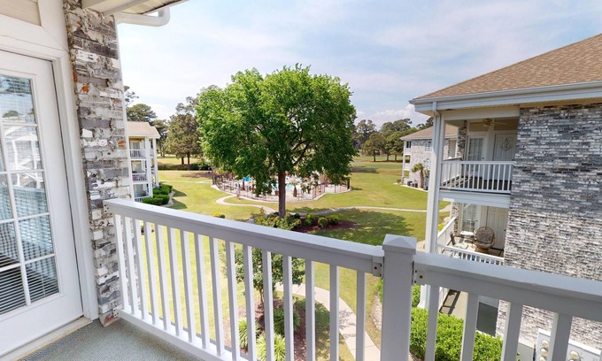 Central Myrtle Beach Condo | Stylish Condo w/Pools Near Beach & Golf!