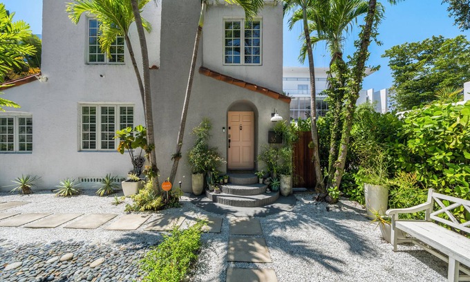 Northeast Miami House | Stylish Design District Retreat