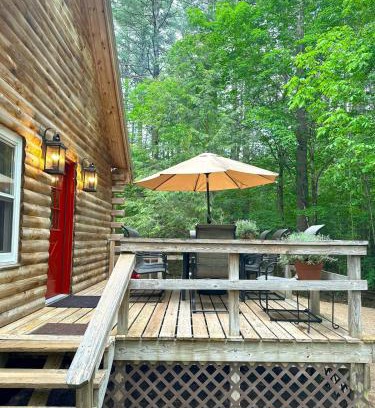 North Creek Ski Chalet | Stylish Forest Lodge with Large Hot Tub, Firepit and Fireplace minutes to Gore Mountain