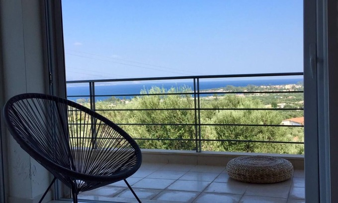 Aigialeia Villa | Stylish holiday house with sea view