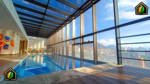 Chapinero Apartment | Stylish Loft with Pool, Sauna & Gym 24x7, Near Zona G