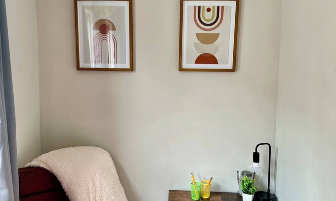 Columbus House | Stylish Modern 3BR 2 Bath Central Free Parking