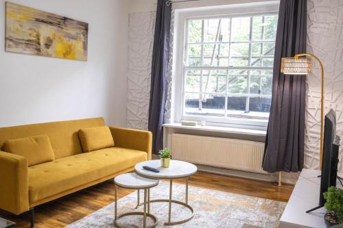 City of Westminster Apartment | Stylish Oxford Street Apartment