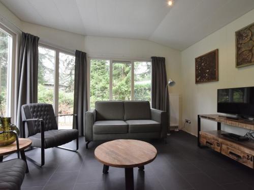 Vorden House | Stylish Stay in Vorden Woods