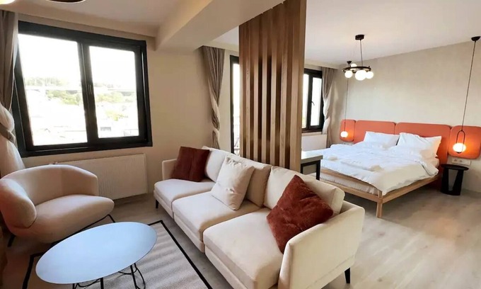Ortakoy Apartment | Stylish Studio & Bosphorus View