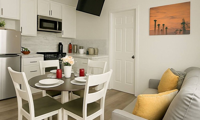La Mesa Apartment | Stylish Terracotta Casita 1 Bedroom and bath AC WiFi in delightful La Mesa